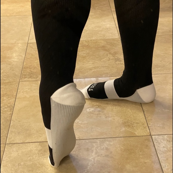 Compression socks for exercise (buy more- save $) - Picture 1 of 7
